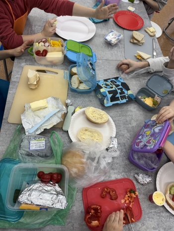 588467871_891152773261155_6399044646487953970_n