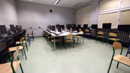 Razem dla edukacji - nowe komputery w pracowni informatycznej